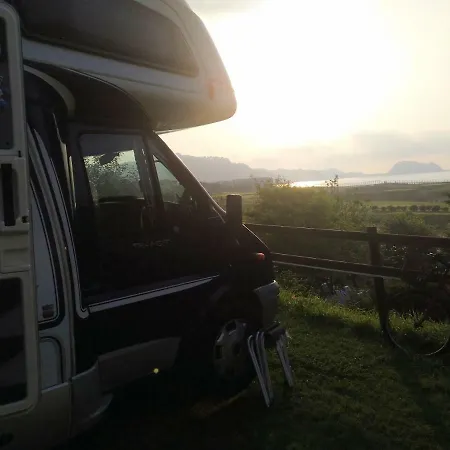 Kemp Kaixo Autocaravana En Camping Zarautz
