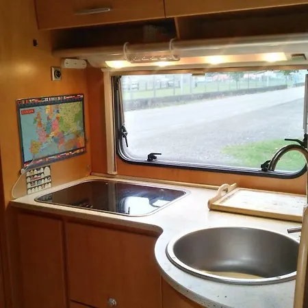 Kaixo Autocaravana En Camping Kemp Zarautz