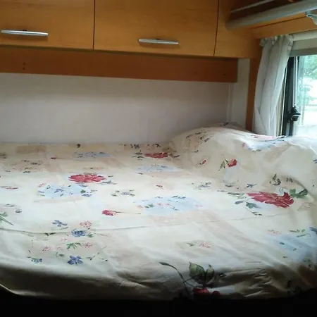 Kaixo Autocaravana En Camping * Zarautz